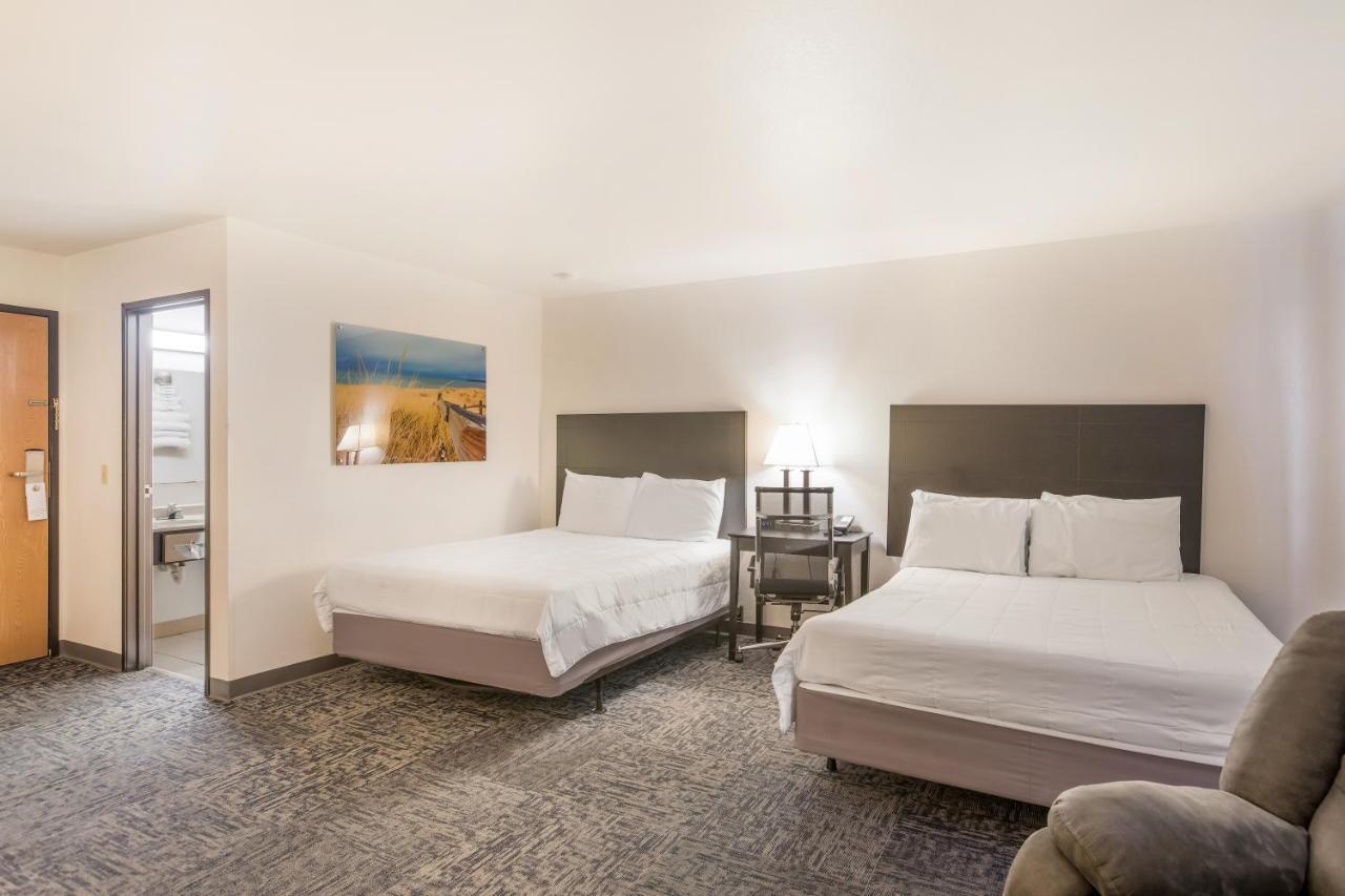 Americas Best Value & Suites-birch Run